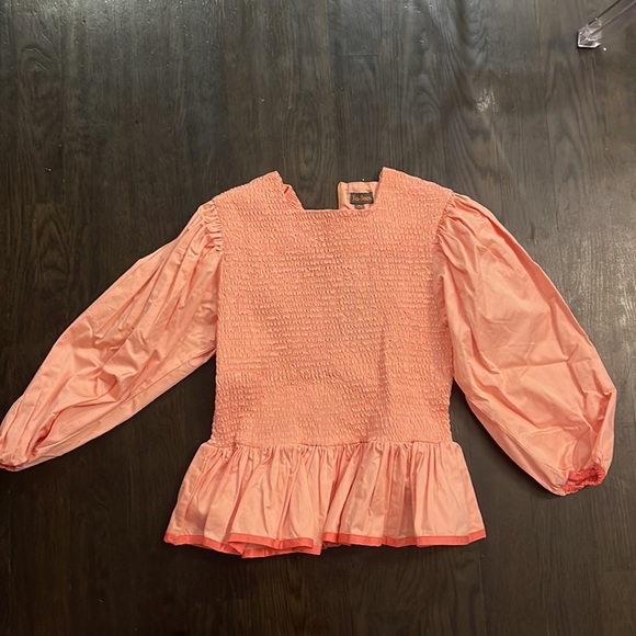 Two piece set - Picture 2 of 4